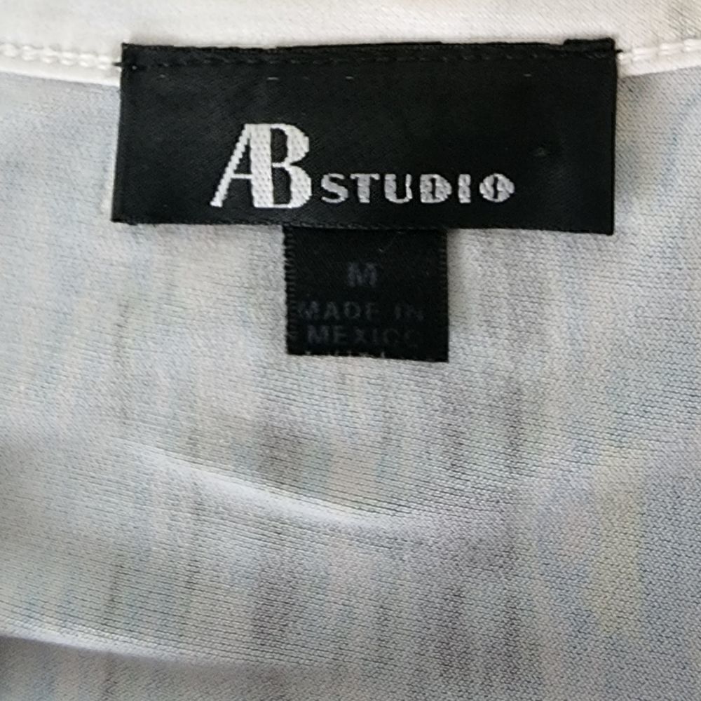 Ab Studio Women's Short Sleeve Scoop Neck Ruffle Top Size Medium — image 5 of 5